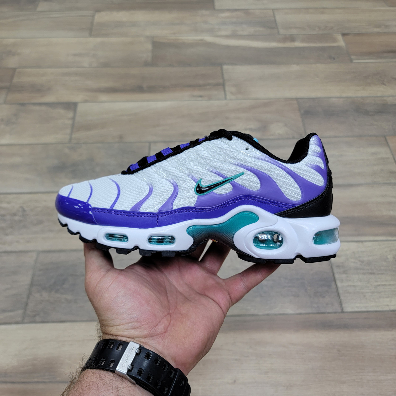 Кроссовки WMNS Nike Air Max Plus Grape