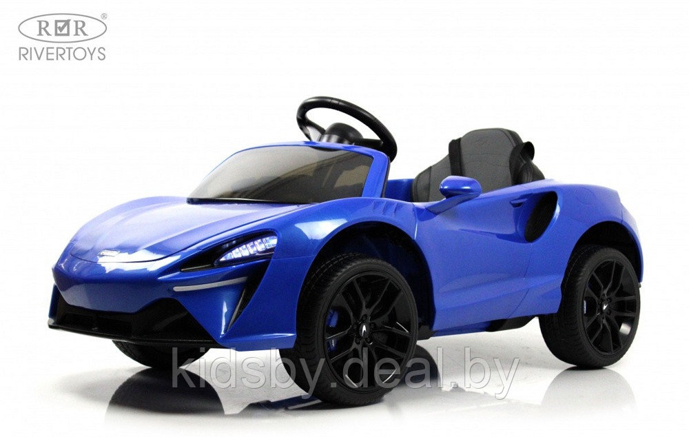 Детский электромобиль RiverToys McLaren Artura P888BP (синий)