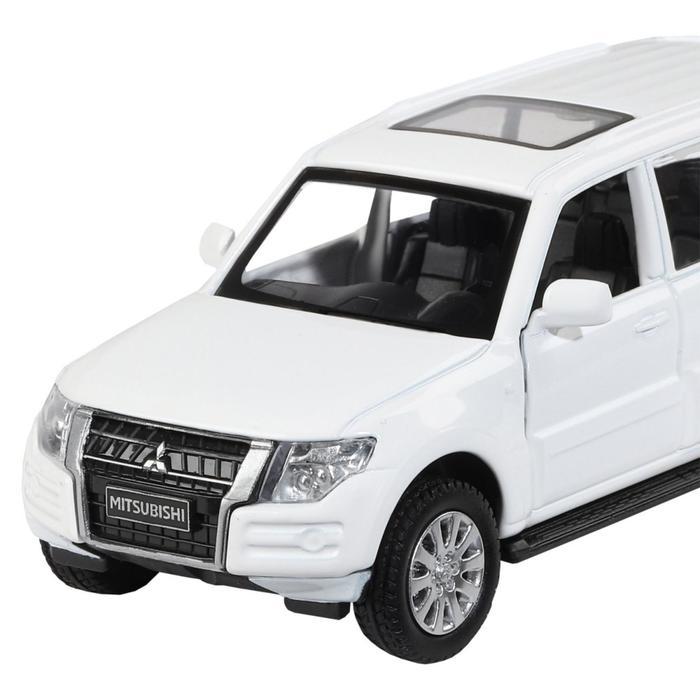 Машина металлическая Mitsubishi Pajero 4WD Turbo 1:43, инерция, открываются двери, цвет белый - фото 4 - id-p208566711