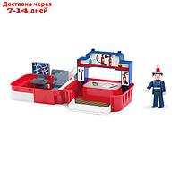 Игровой набор "Пожарная станция", с аксессуарами и фигуркой пожарного