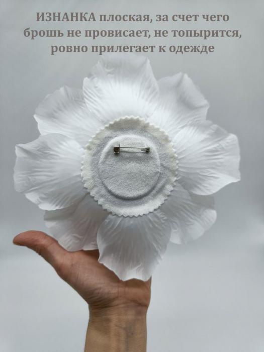 Брошь цветок из ткани большая Брошка женская тканевая крупная белая роза - фото 7 - id-p208779421