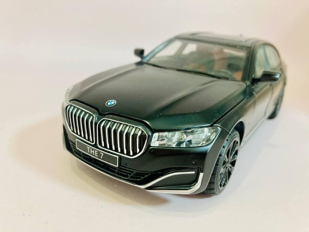 Металлическая машинка BMW THE 7, свет, звук - фото 2 - id-p208819147