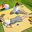 Коврик для пикника и пляжа 200 х 150 см. / Утолщенное непромокаемое покрывало - сумка для кемпинга Желтая, фото 5