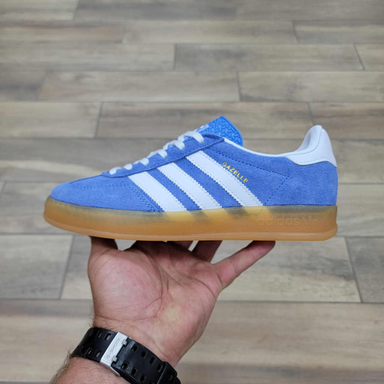 Кроссовки Wmns Adidas Gazelle Indoor Blue Fusion Gum - фото 1 - id-p208929827