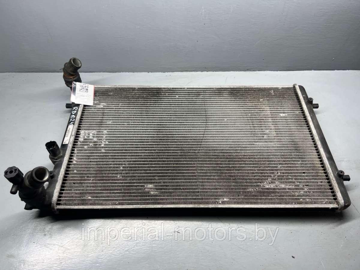 Радиатор основной Volkswagen Golf 4 - фото 1 - id-p128938309