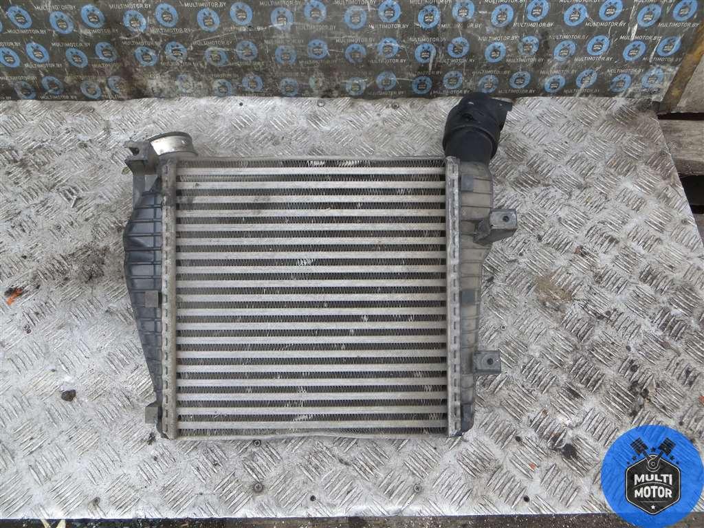 Радиатор интеркулера Volkswagen TOUAREG (2002-2010) 2.5 TDi BAC - 174 Лс 2004 г. - фото 4 - id-p209285941