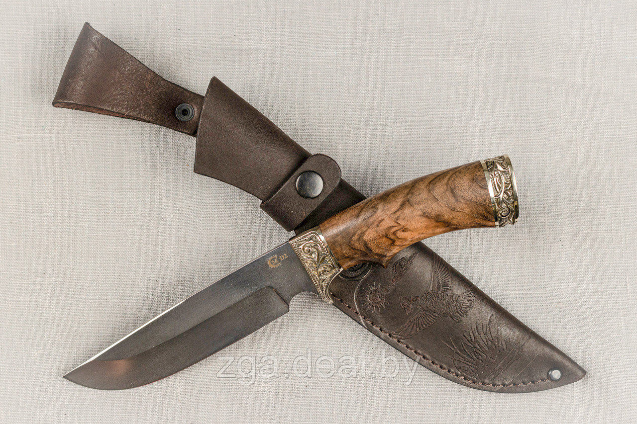 Охотничий нож «Лорд» из стали D2 , рукоять литье мельхиор, ореховый кап. Подарок для мужчины.