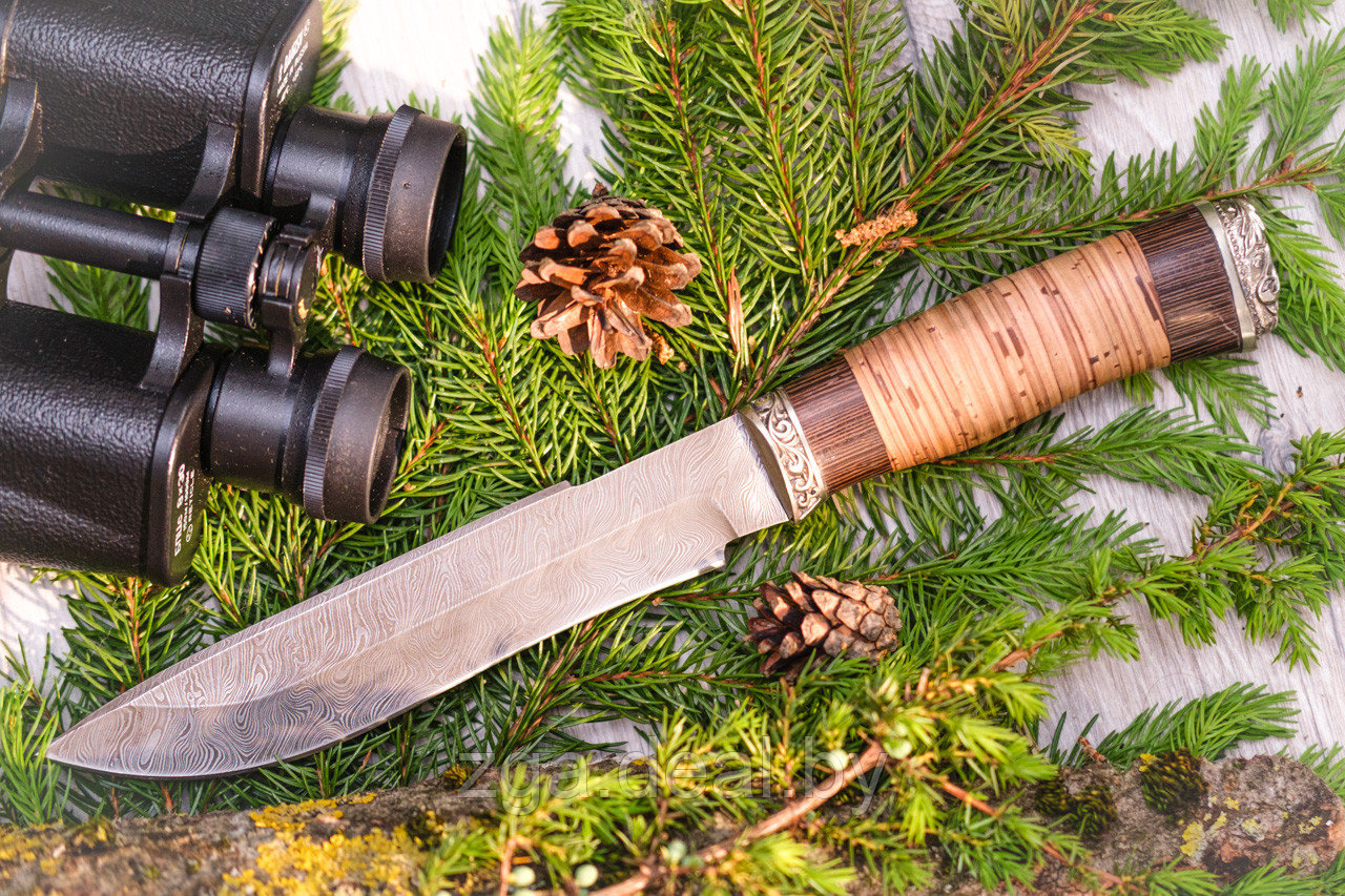Охотничий нож «Бизон» из дамасской стали, рукоять литье мельхиор, венге, береста. Подарок мужчине. - фото 1 - id-p199340045