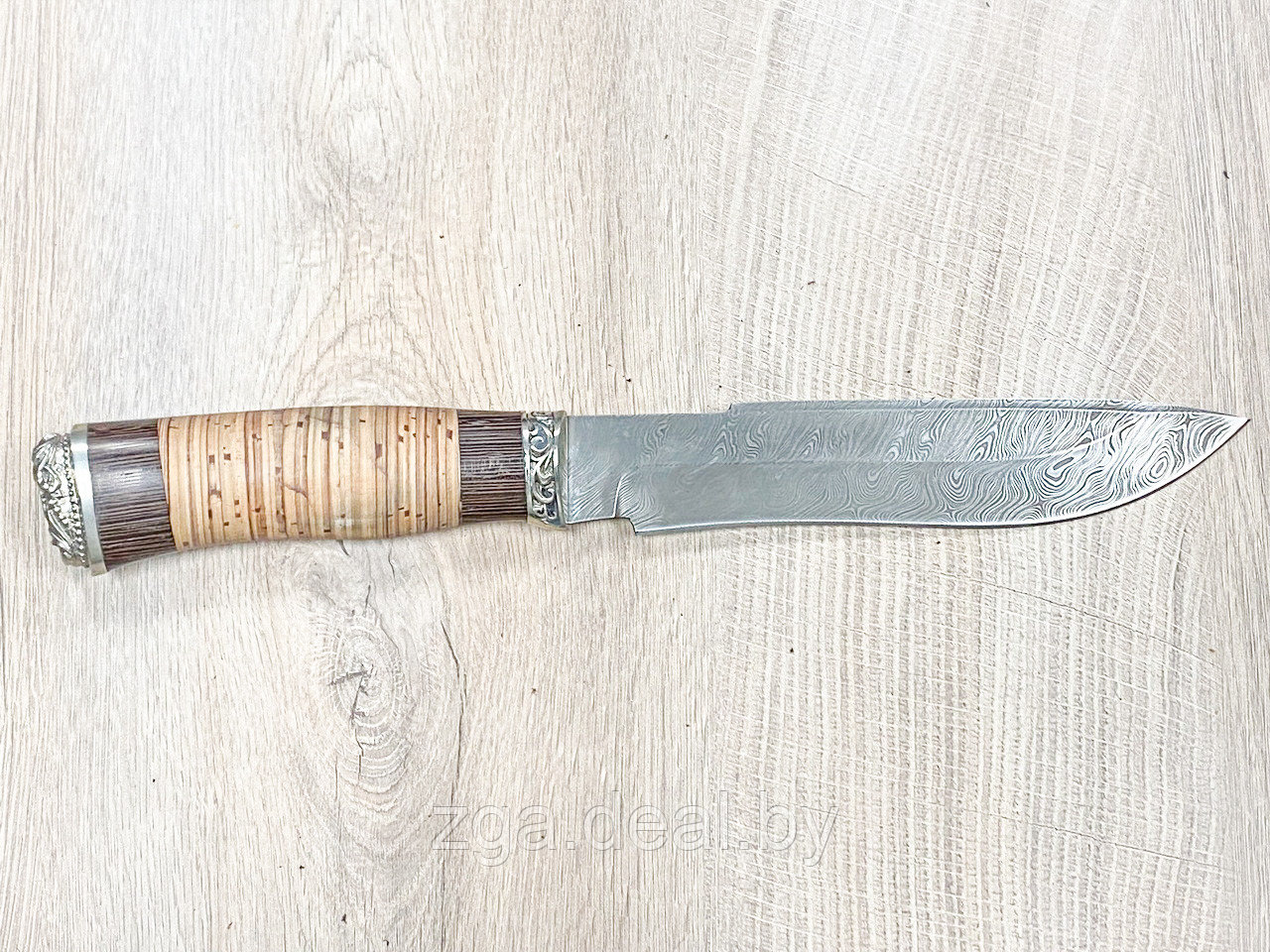 Охотничий нож «Бизон» из дамасской стали, рукоять литье мельхиор, венге, береста. Подарок мужчине. - фото 2 - id-p199340045
