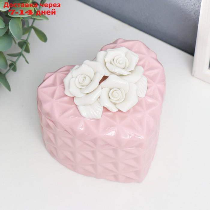 Шкатулка керамика "Три белых розы. Геометрия" сердце розовое 10х11х11 см - фото 1 - id-p209296639