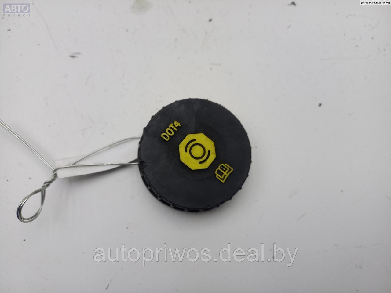 Крышка бачка тормозной жидкости Opel Karl - фото 1 - id-p209510666