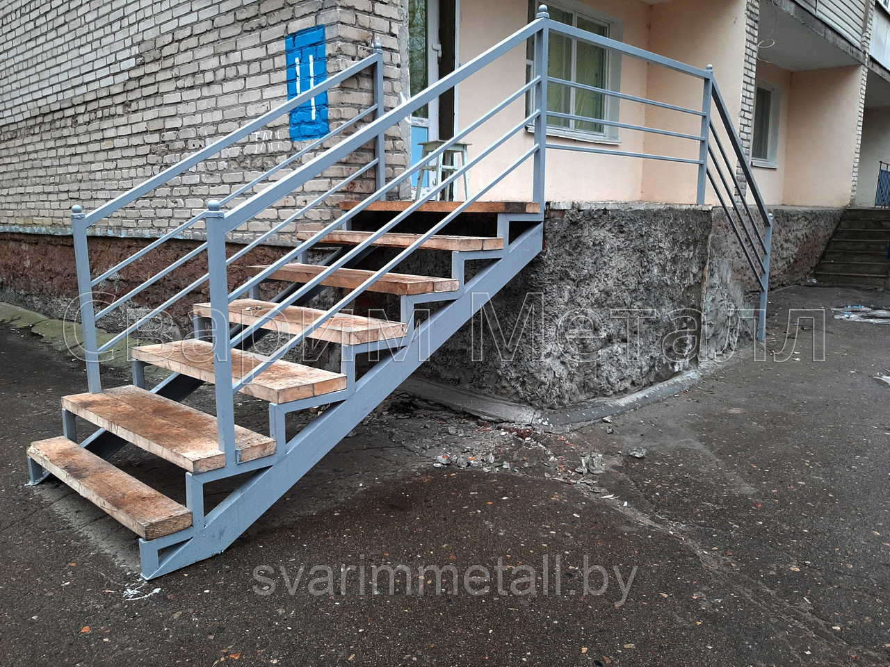 Лестница наружная из металла - фото 9 - id-p209669994
