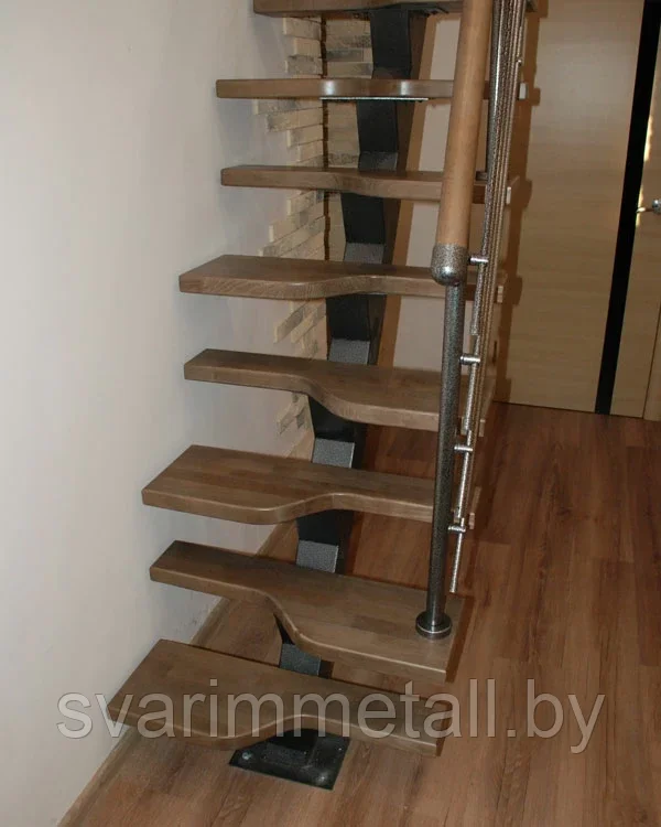 Металлическая лестница с гусиным шагом, на второй этаж - фото 10 - id-p209670734