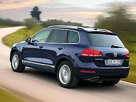 Рейлинги на крышу для Volkswagen Touareg 2010