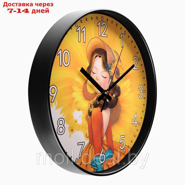Часы настенные, серия: Интерьер, "Девушка с подсолнухом", плавный ход, d-30 см, АА - фото 2 - id-p209821226
