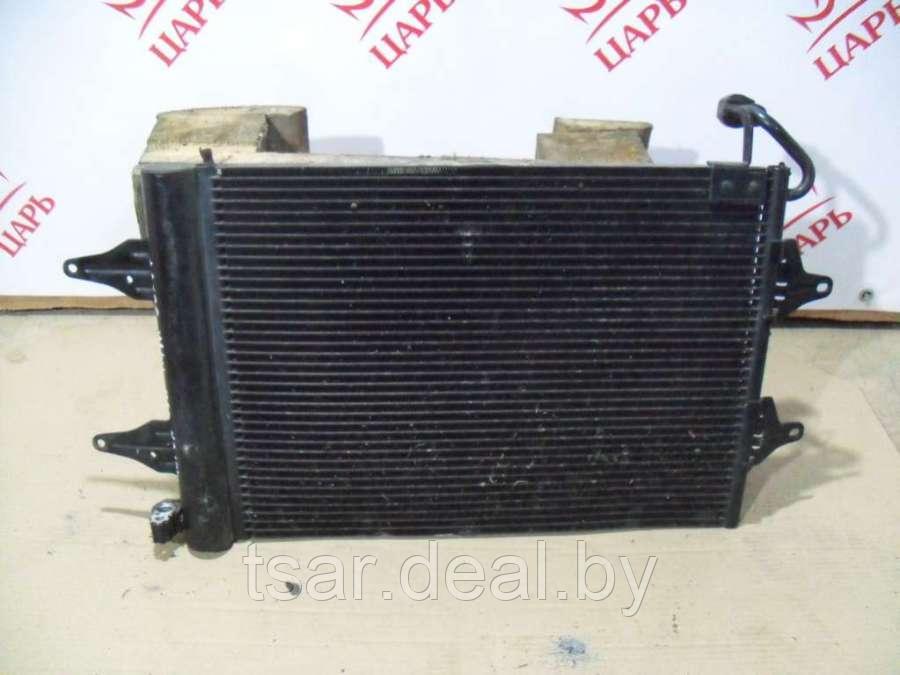 Радиатор кондиционера Seat Ibiza 3 (6Q0820411E) - фото 3 - id-p137725250
