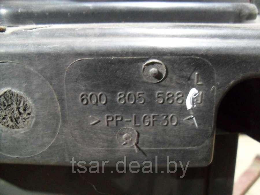 Панель передняя (телевизор) Volkswagen Polo 4 (6Q0805588J) - фото 2 - id-p137725438