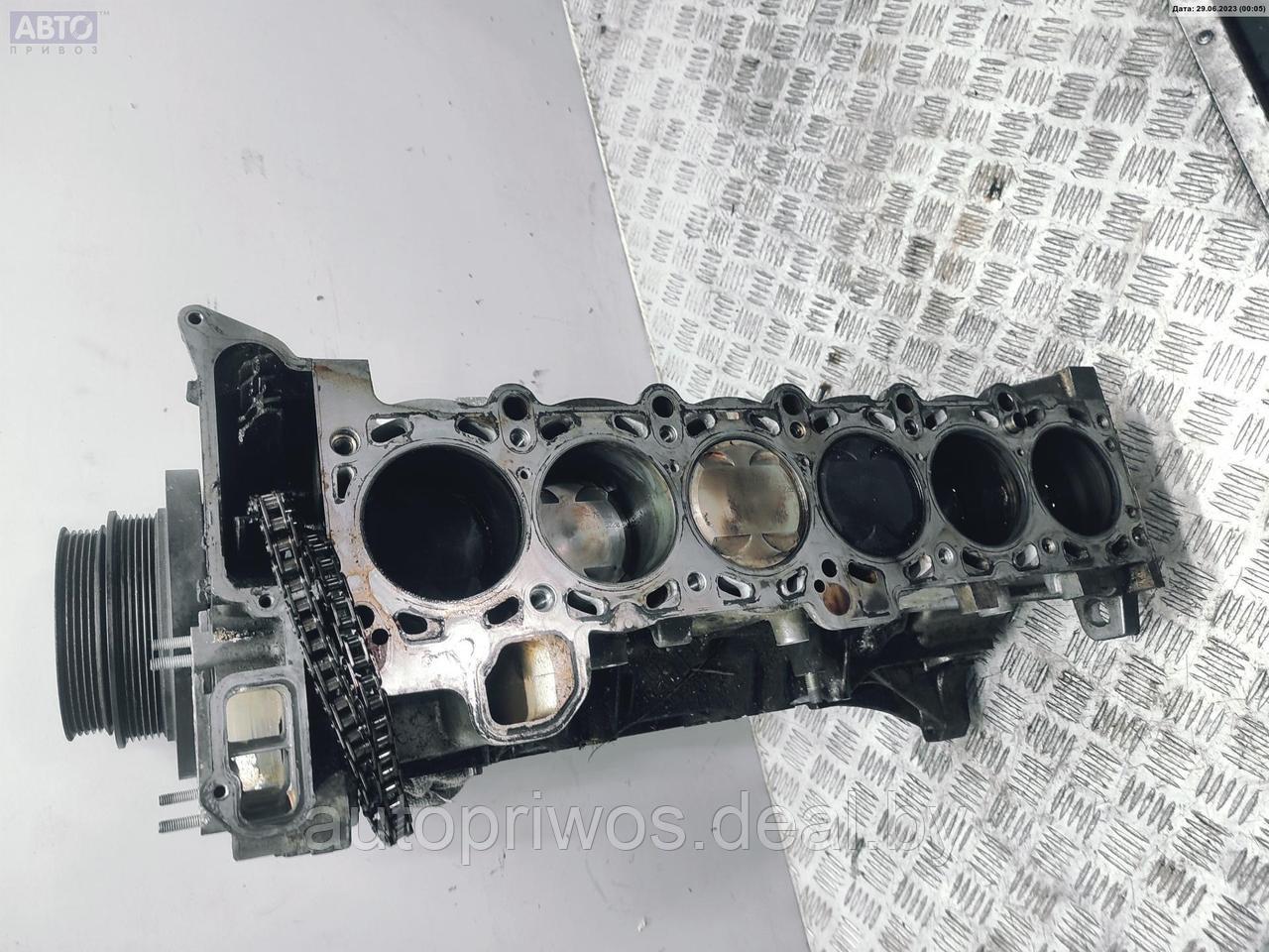 Блок цилиндров двигателя (картер) BMW 3 E46 (1998-2006) - фото 4 - id-p209828500