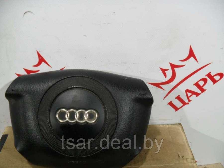Подушка безопасности водителя Audi A6 C5 (S6,RS6) (4B0880201AD) - фото 1 - id-p151187931