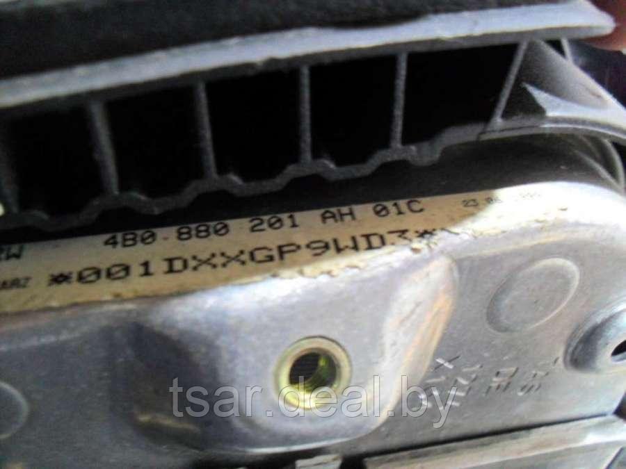 Подушка безопасности водителя Audi A6 C5 (S6,RS6) (4B0880201AH) - фото 3 - id-p151187932