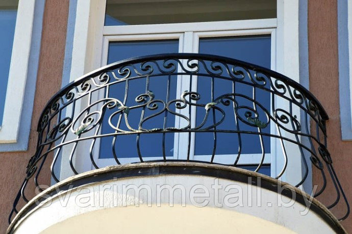 Металлические перила (поручни) с элементами ковки, на балкон - фото 9 - id-p210097511
