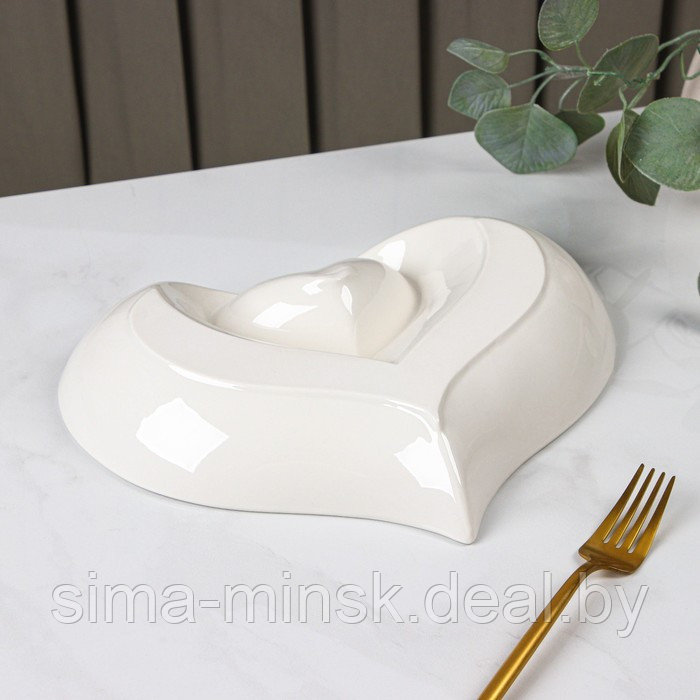 Блюдо керамическое с соусником «Сердце», 28×22×4 см, цвет белый - фото 2 - id-p210192410