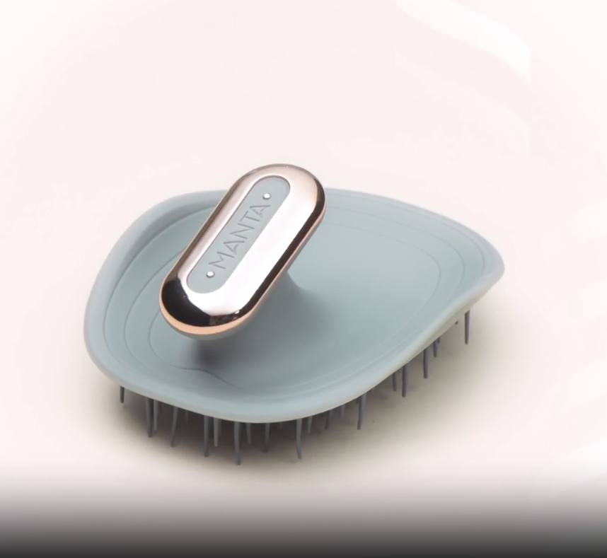 Массажная щетка для головы и волос Massager Shampoo Brush (2 режима, USB) / Влагозащитная моющая и массажная - фото 7 - id-p210578585