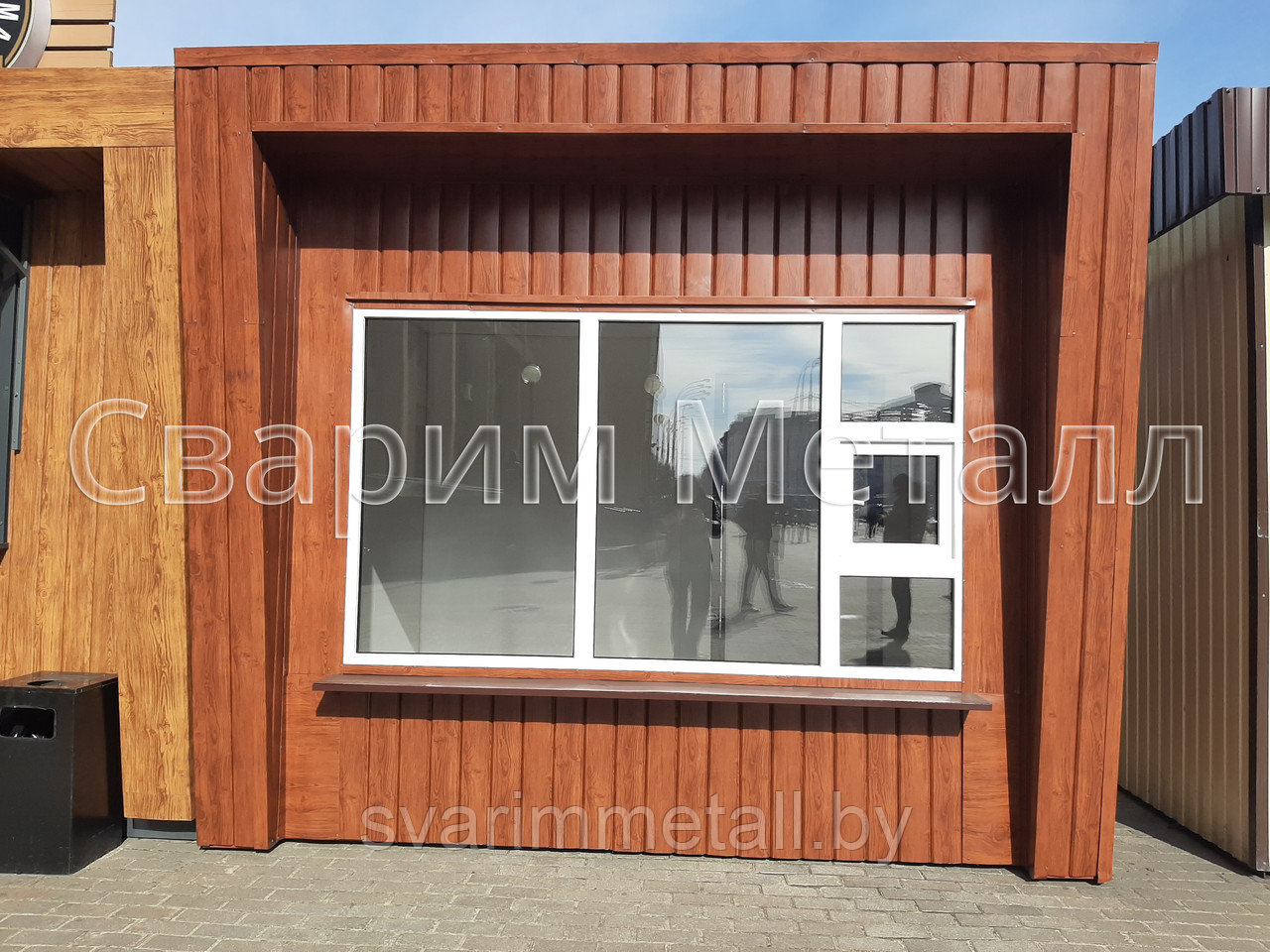 Киоск торговый (ларек), из металла, коричневый