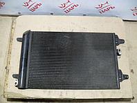 Радиатор кондиционера Volkswagen Sharan 1 (7M3820411A)