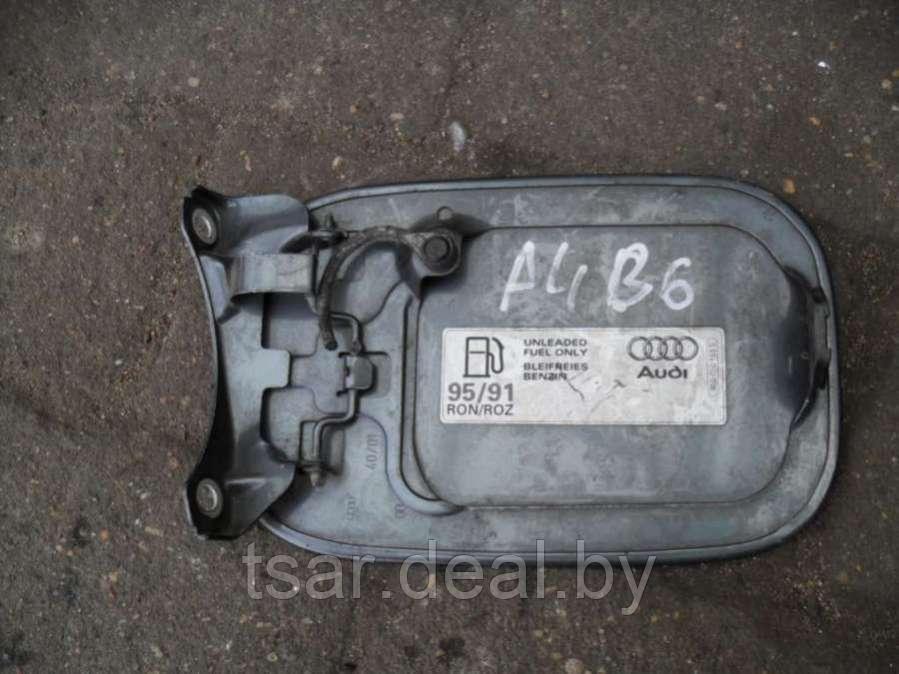 Лючок бензобака Audi A4 B6 (8E0809905B, 8E0010183S) - фото 2 - id-p137726190