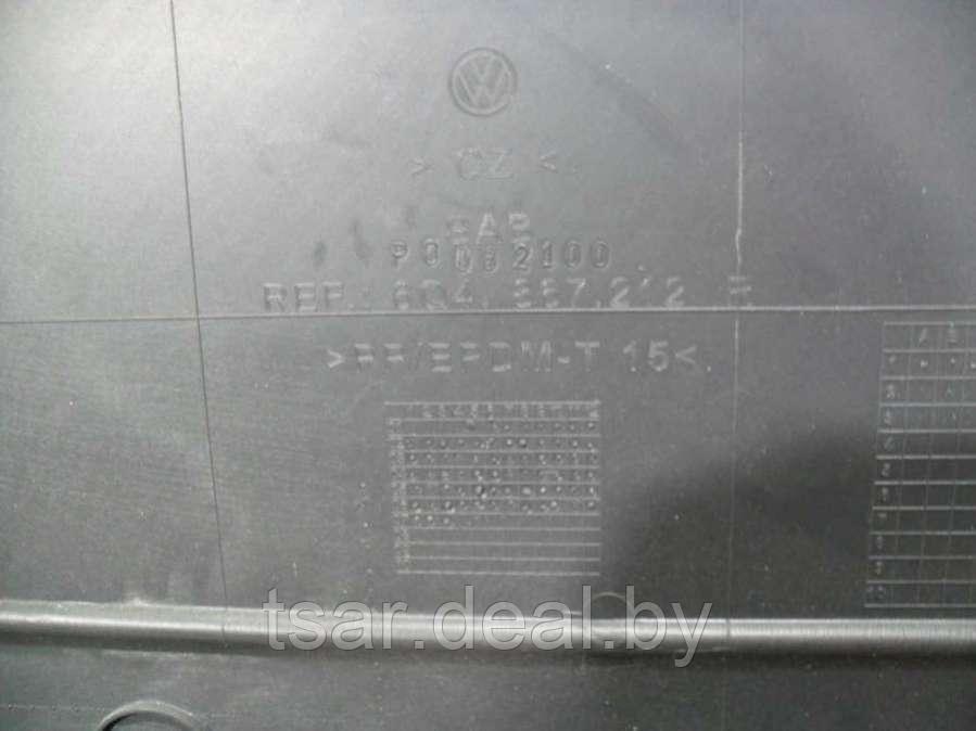 Обшивка задняя правая Volkswagen Polo 4 (6Q4867212R) - фото 3 - id-p138959997