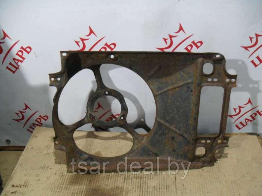 Диффузор (кожух) вентилятора Volkswagen Caddy 2 - фото 1 - id-p145213116