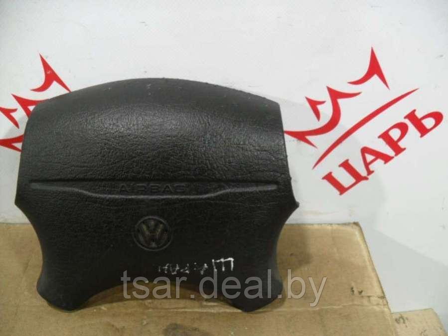 Подушка безопасности водителя Volkswagen Sharan 1 - фото 1 - id-p151187927