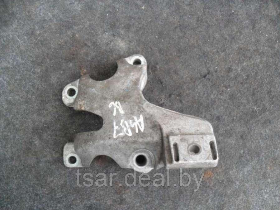 Кронштейн двигателя Audi A4 B6 (S4,RS4) (8E0199307E) - фото 1 - id-p142072257