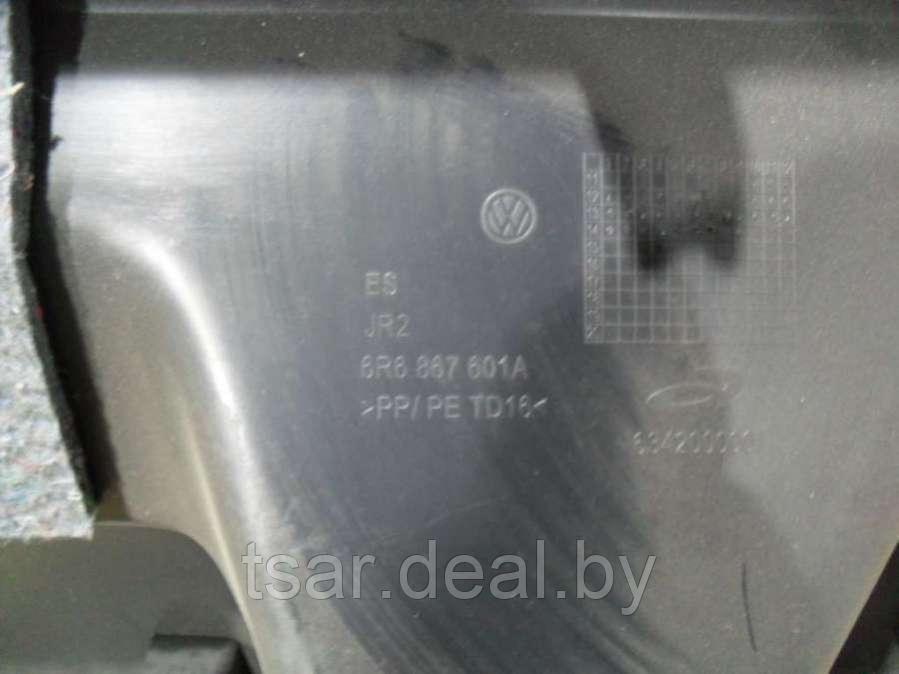 Обшивка крышки багажника Volkswagen Polo 5 (6R6867601E) - фото 3 - id-p138381245