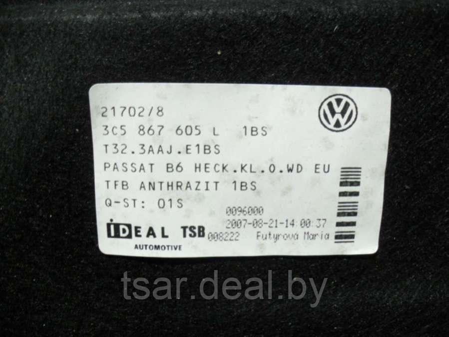 Обшивка крышки багажника Volkswagen Passat B6 (3C5867605L) - фото 3 - id-p138776250