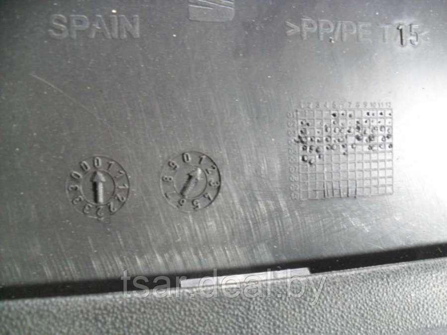 Обшивка крышки багажника Seat Ibiza 3 (6L6867601F) - фото 4 - id-p154823381