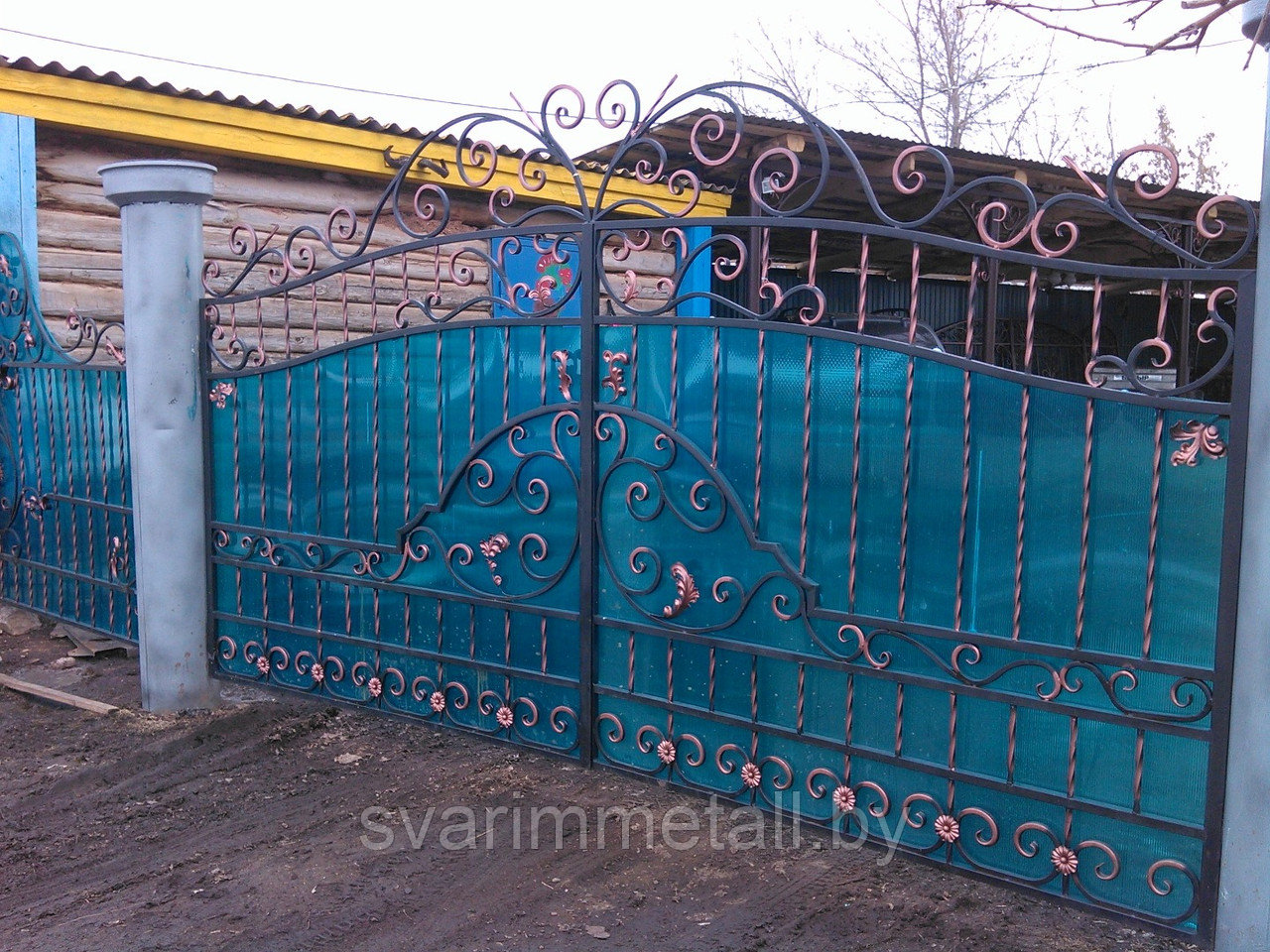 Распашные ворота, сварные с поликарбонатом, серый - фото 9 - id-p210936975