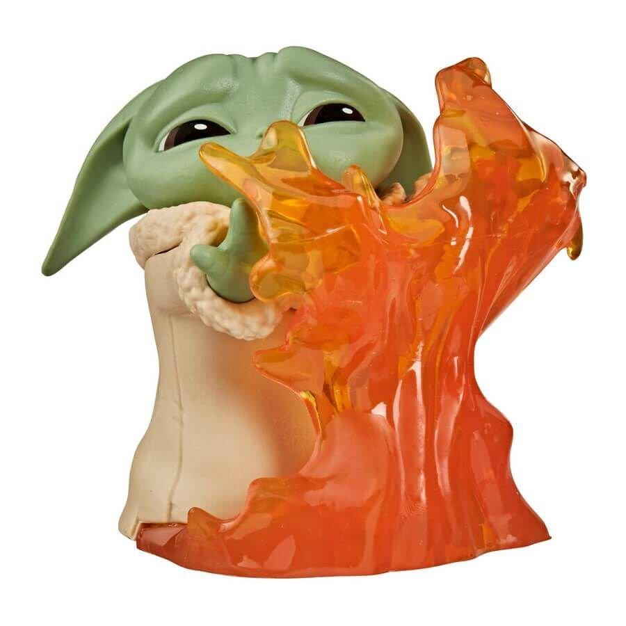 Фигурка Star Wars: The Mandalorian - Baby Yoda Stopping Fire - фото 1 - id-p167874667