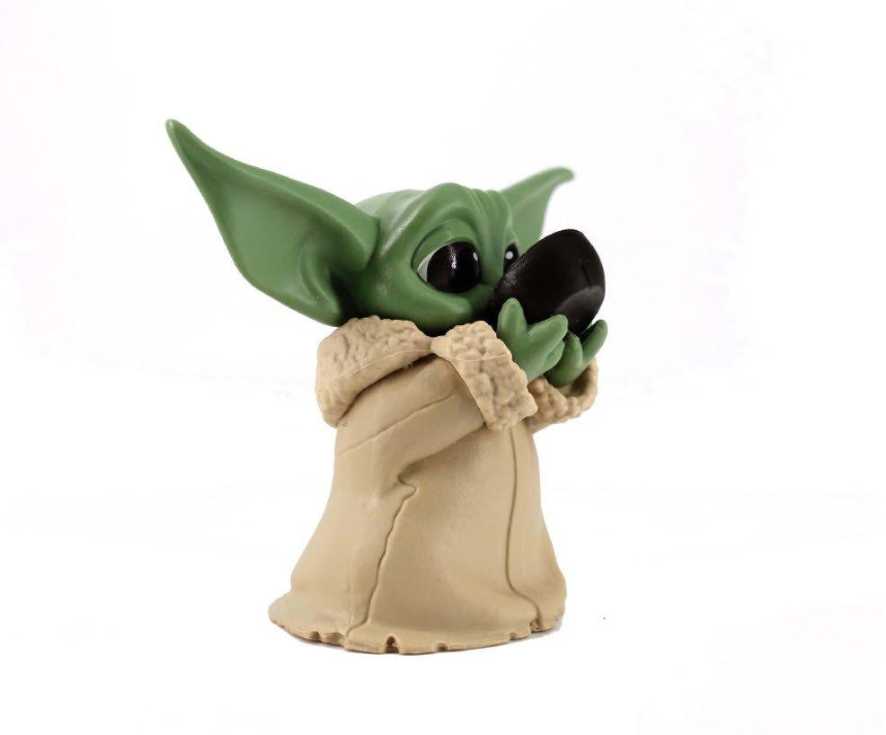 Фигурка Star Wars: The Mandalorian - Baby Yoda Sipping Soup - фото 1 - id-p167874672
