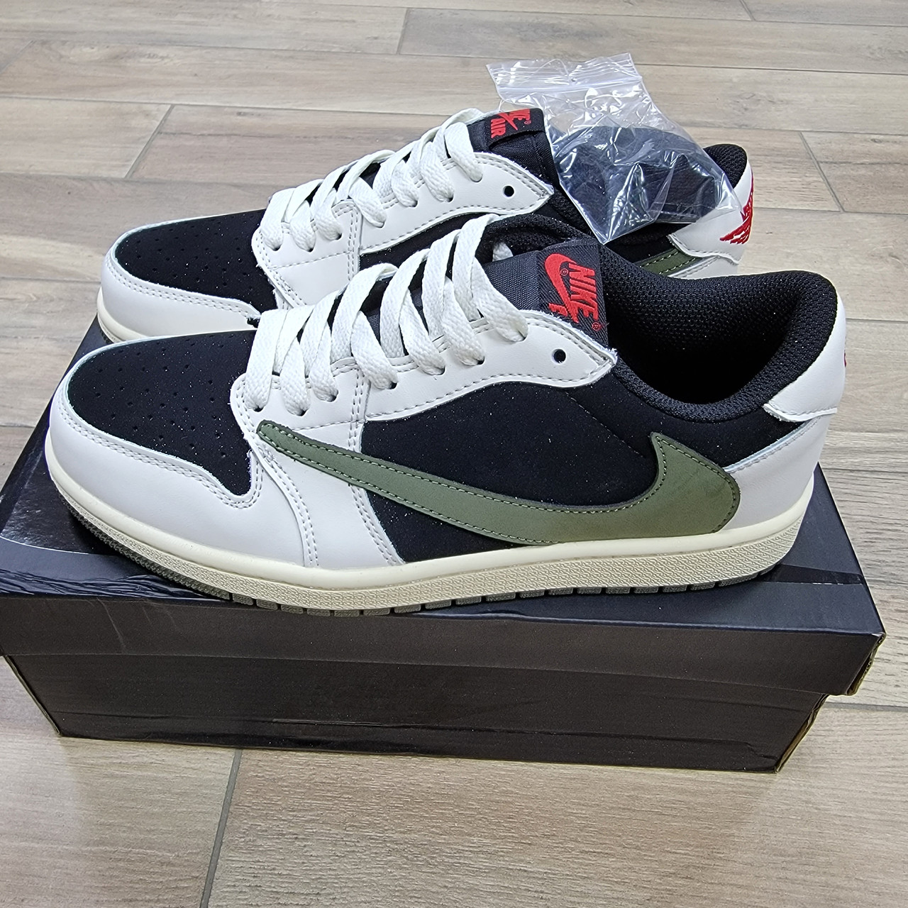 Кроссовки Air Jordan 1 Retro Low OG SP "Travis Scott - Olive" - фото 6 - id-p207520568