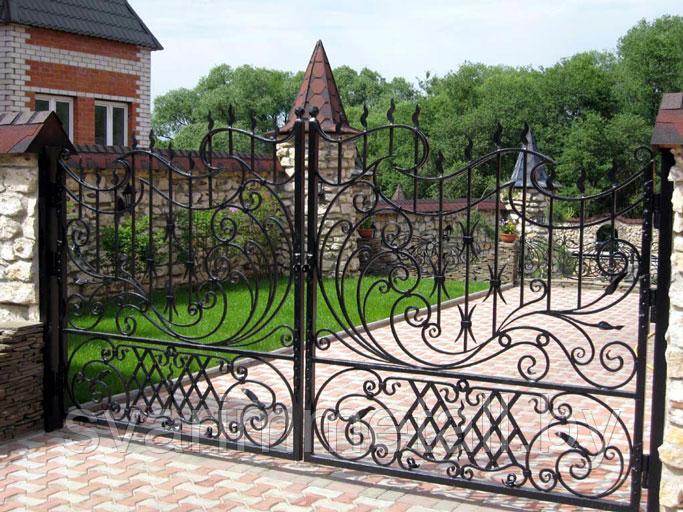 Распашные ворота, сварные, с элементами ковки (с ковкой), черный - фото 2 - id-p210954914