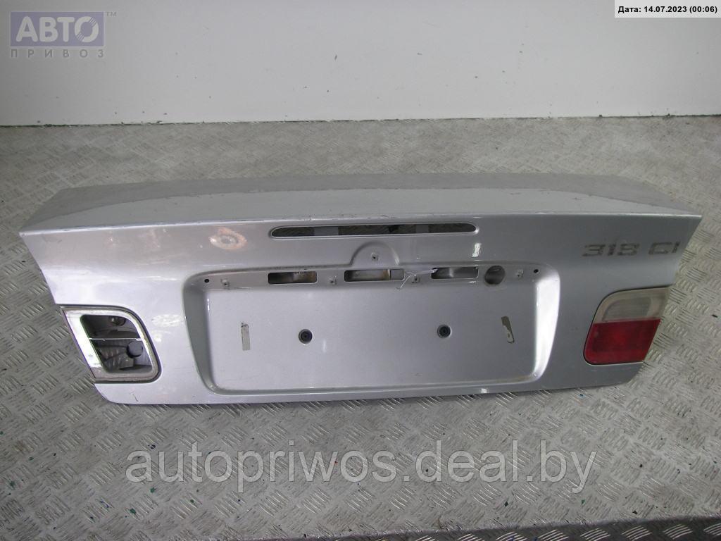 Крышка багажника (дверь задняя) BMW 3 E46 (1998-2006) - фото 1 - id-p211179116