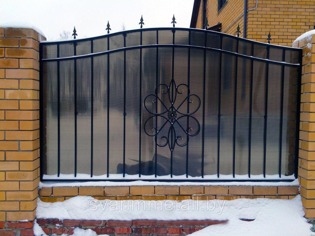 Забор сварной, с элементами ковки (с ковкой), с поликарбонатом, черный - фото 7 - id-p211190654