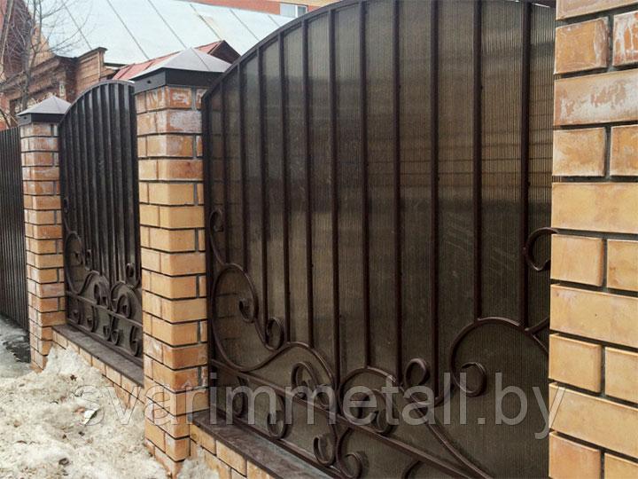Забор сварной, с элементами ковки (с ковкой), с поликарбонатом, бронза - фото 3 - id-p211193498