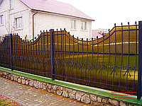 Забор сварной, с элементами ковки (с ковкой), с поликарбонатом, желтый