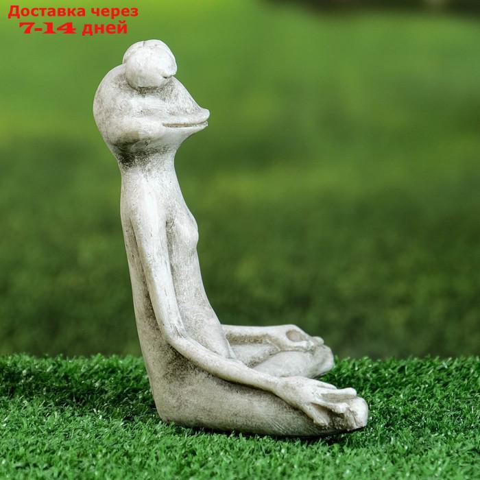 Садовая фигура "Лягушка йог в позе лотоса" серая, 15х18х10см - фото 6 - id-p211177018