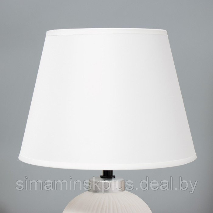 Настольная лампа "Корсика" Е14 40Вт белый 22,5х22,5х33см - фото 6 - id-p211276089