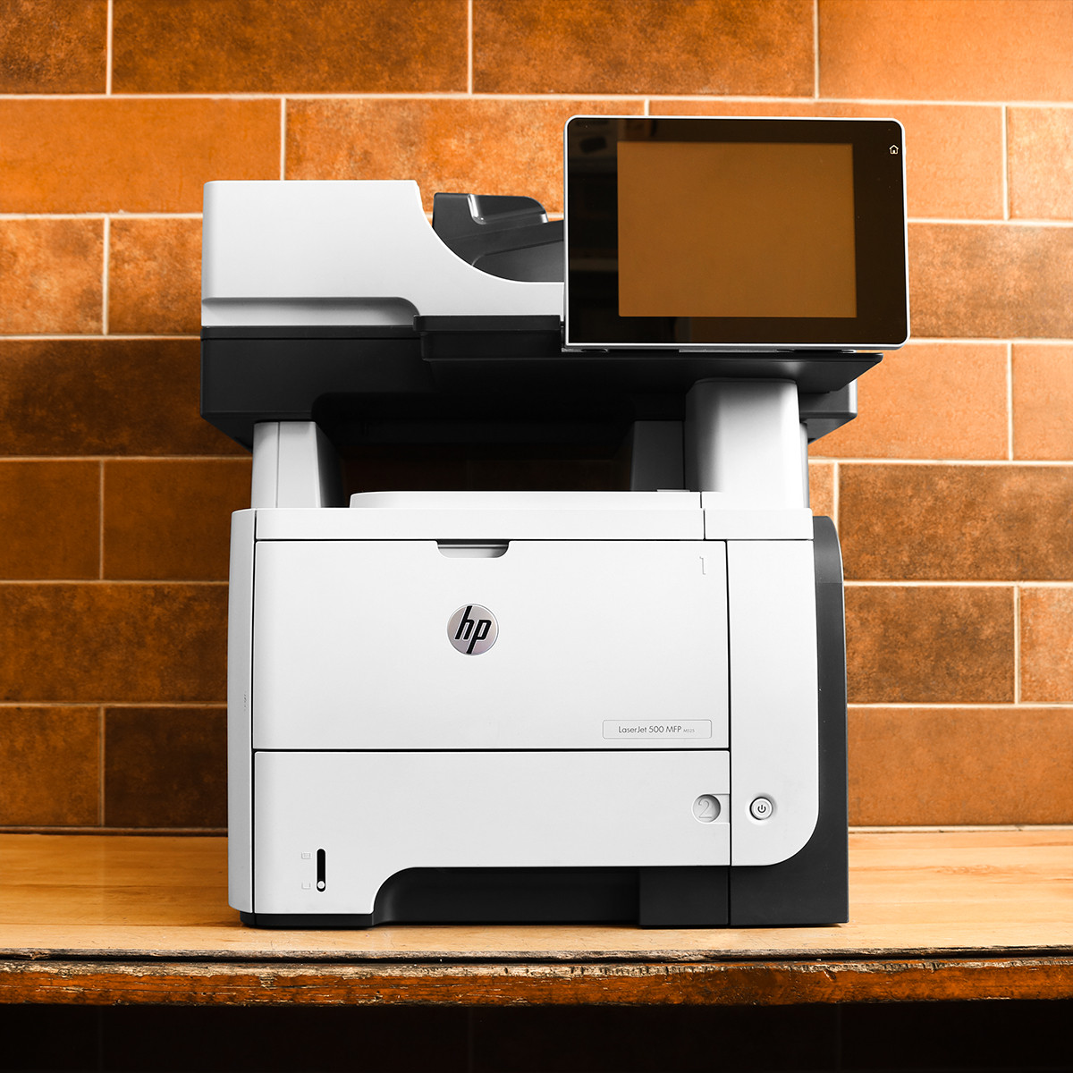 МФУ HP LaserJet Enterprise 500 M525