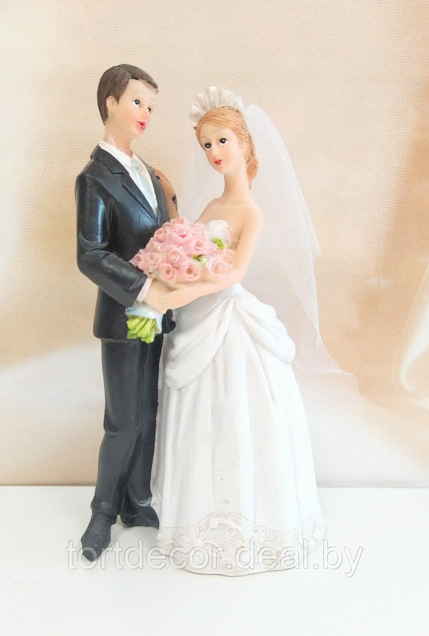 Набор жених и невеста с букетом 17 см - фото 1 - id-p157792455